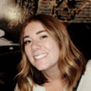 Meet your Posher, Alexis